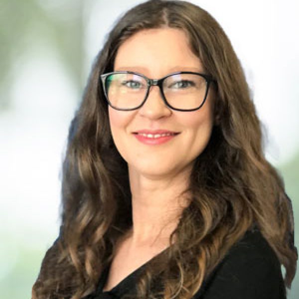 Headshot of Jennifer Harrell